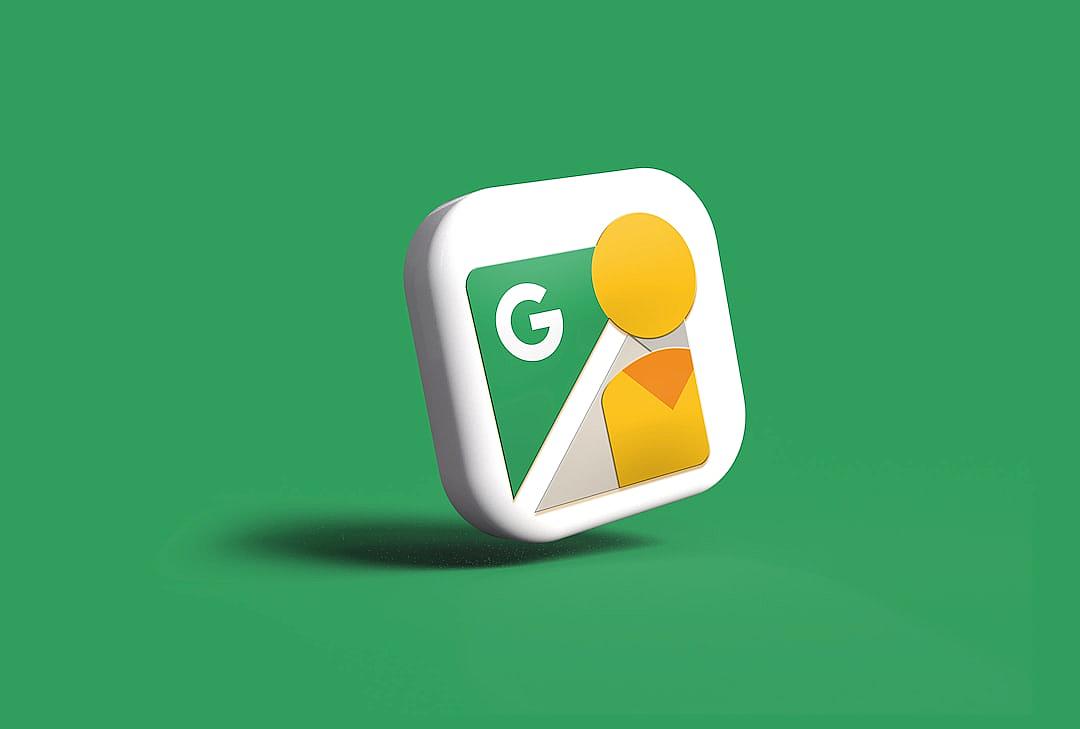 Design of a square white icon with the Google Street View logo on a green background, in the simple style with basic shapes, in a vector style, professional, high resolution, high quality, with professional studio lighting, professional photography, high definition, without shadows, text, letters or numbers.