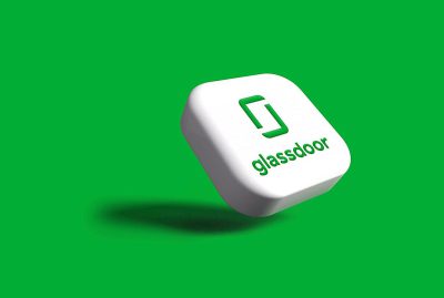 A white square button with "glass door" written on it, floating in the air against a green background. The button has rounded corners and a matte texture. There is an illustration of the Glassdoor logo at its center. In the style of minimalistic design, the design is simple and clean.