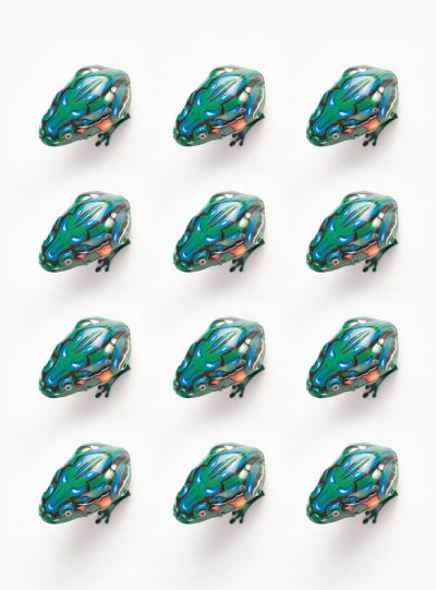 A grid of 9 metallic green and blue toad heads on a white background, in the style of [Hiroshi Nagai](https://goo.gl/search?artist%20Hiroshi%20Nagai), 2D flat illustration, simple. --ar 47:64